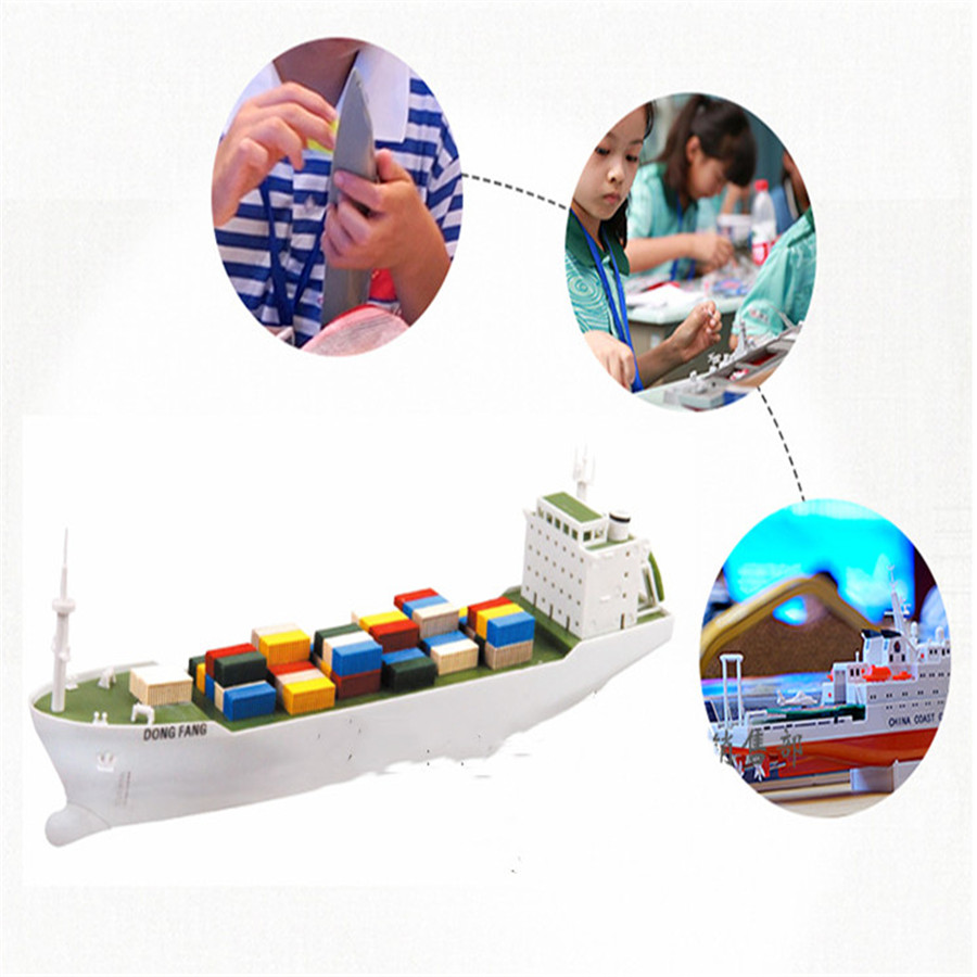 Dongfang Container Schip Elekt - Model Kit Lucario recensie en prijs