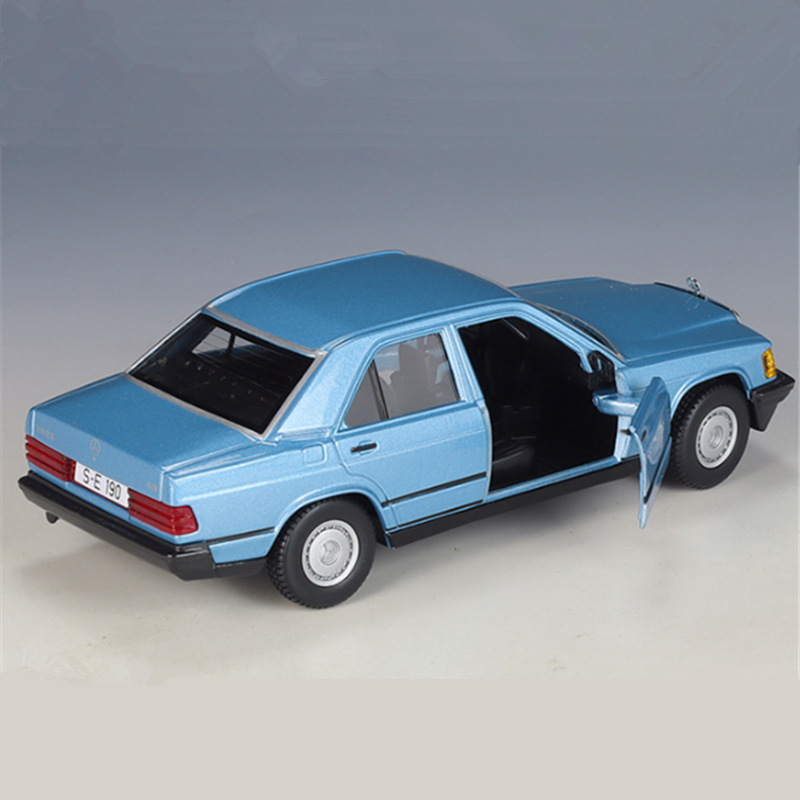 Bburago 1:24 Mercedes-Benz 190 - Model Kit Alfa Romeo recensie en prijs